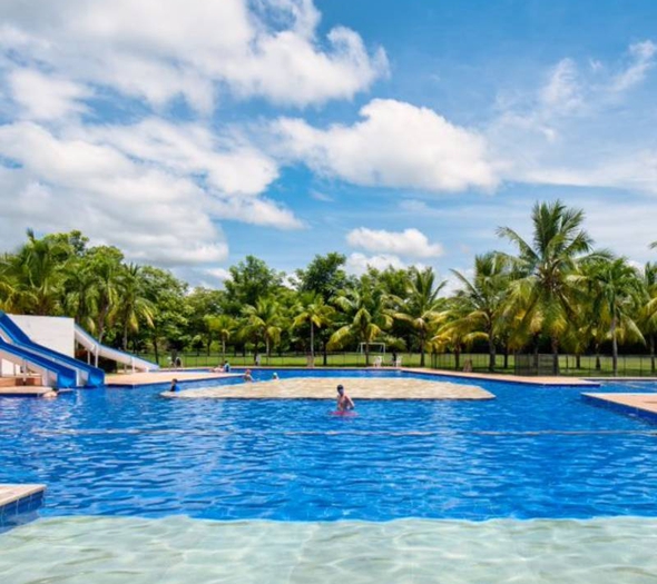 Piscinas Hotel Bosques Girardot