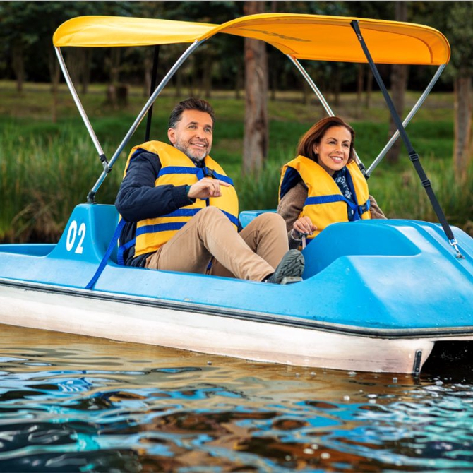 Botes a pedal Hoteles Colsubsidio Botes a pedal Hoteles Colsubsidio