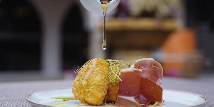 brie frito Hotel Lanceros Paipa brie frito Hotel Lanceros Paipa