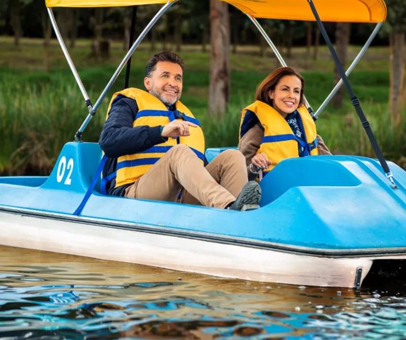 Botes a pedal Hoteles Colsubsidio Botes a pedal Hoteles Colsubsidio